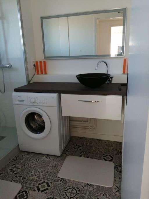 Bel Appartement Au Bord De L'Allier Classe 4* Виши Екстериор снимка